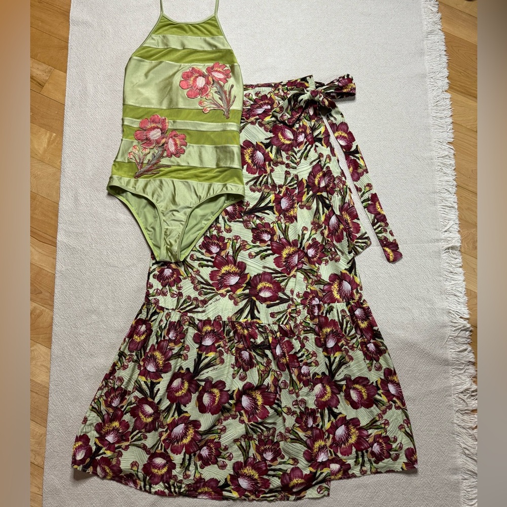 Agua De Coco Lime Green Floral One Piece Swimsuit & Matching Coverup Skirt L - Picture 11 of 11